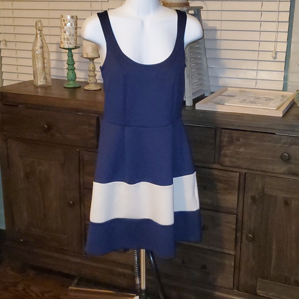 Scoop neck sundress